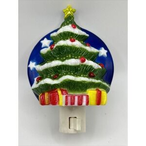 Christmas Tree Plastic Blow Mold Night Light 4.5" Tall Old Vintage Read ⬇️